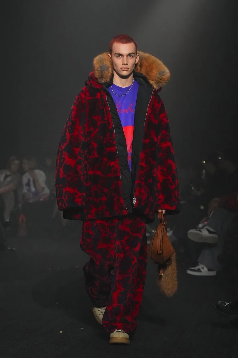 Daniel Lee Burberry Fall Winter 2023 Runway Debut Collection London Fashion Week FW23 Bottega Veneta Review Hypebeast Check Prorsum