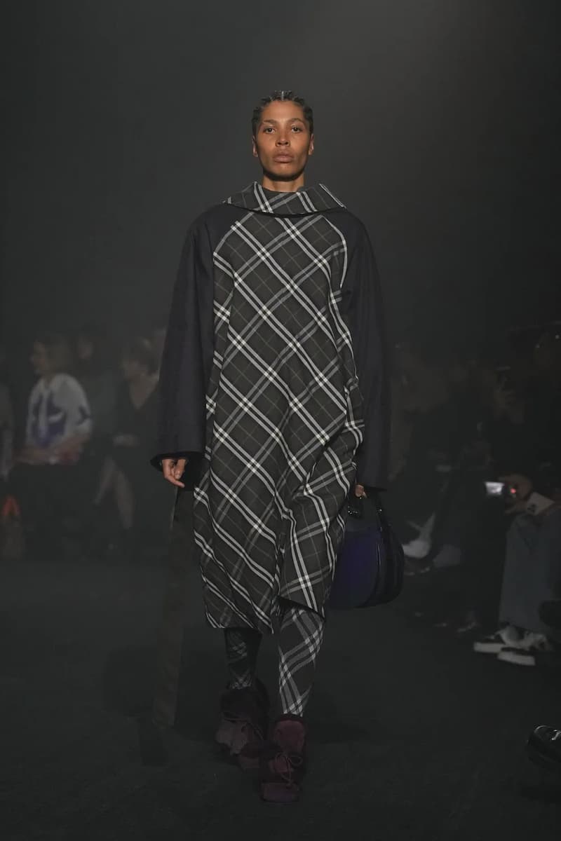 Daniel Lee Burberry Fall Winter 2023 Runway Debut Collection London Fashion Week FW23 Bottega Veneta Review Hypebeast Check Prorsum