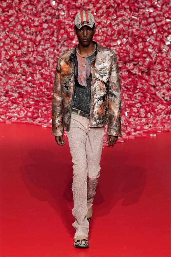 Diesel Fall Winter 2023 Milan Fashion Week mfw fw23 glenn Martens womenswear menswear denim runway show