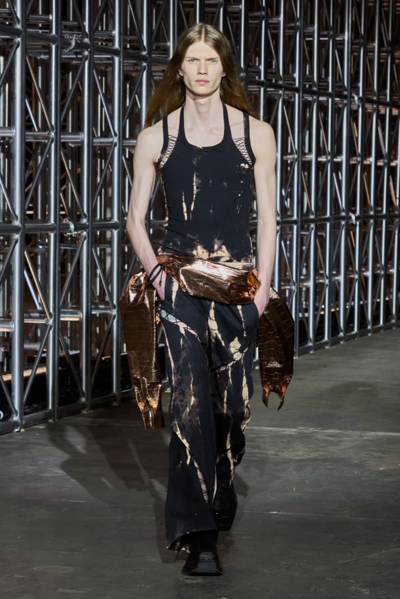 Dion Lee FW23 Sheds a Second Skin New York Fashion Week Collection Runway