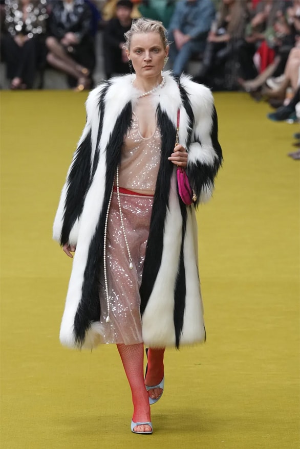 Gucci Fall Winter 2023 Milan Fashion Week mfw fw23 collection runway show womenswear menswear sustainable