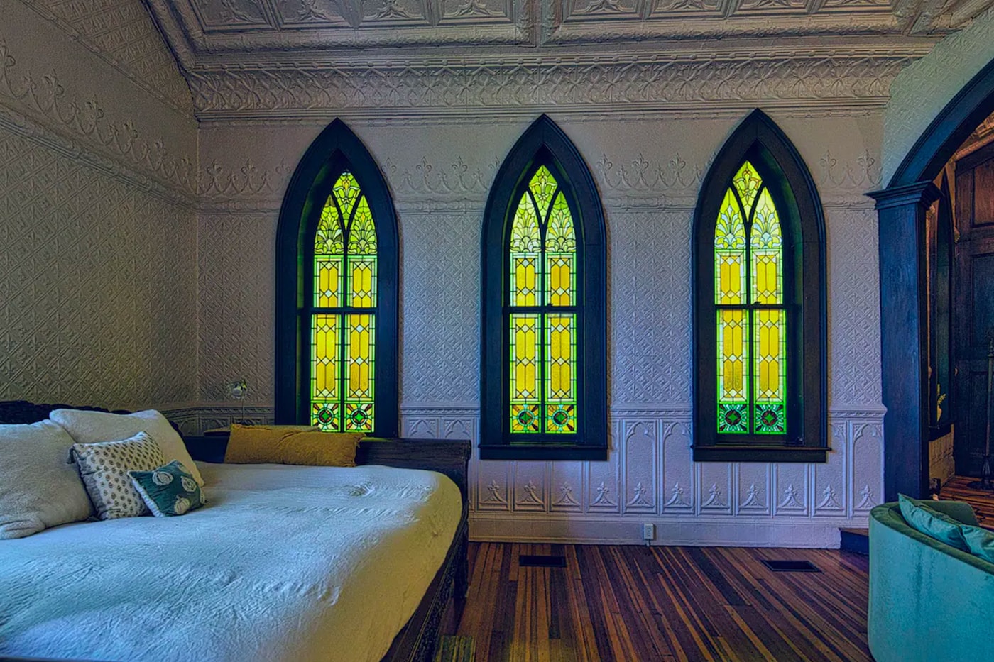 Airbnb Home Rental Woodstock New York Church Rustic Interior design