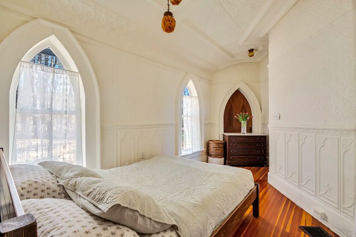 Airbnb Home Rental Woodstock New York Church Rustic Interior design