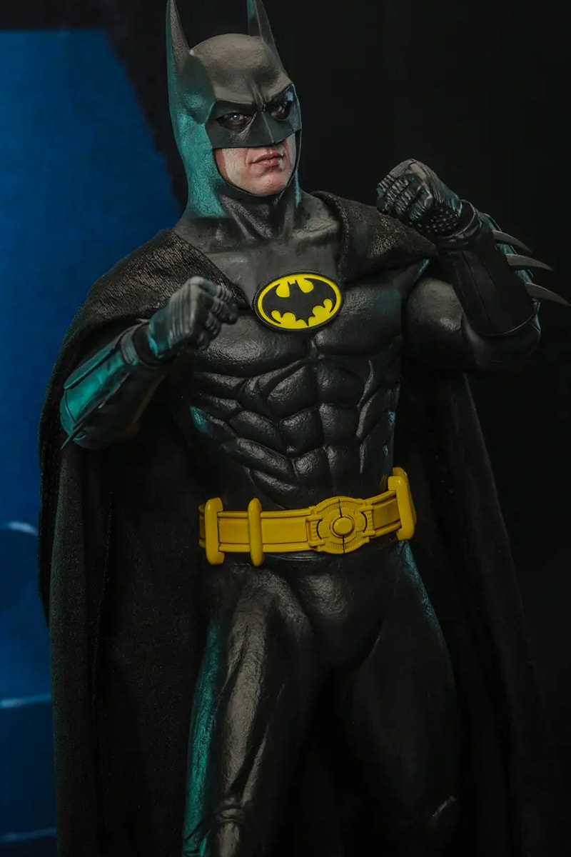 Hot Toys 1989 Tim Burton Batman Batmobile 1:6th Scale Collectible Figure Release Info Date Buy Price Michael Keaton DC Comics