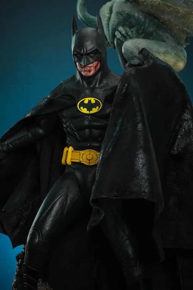 Hot Toys 1989 Batman and Batmobile 1:6th Scale Collectible Figure |  Hypebeast