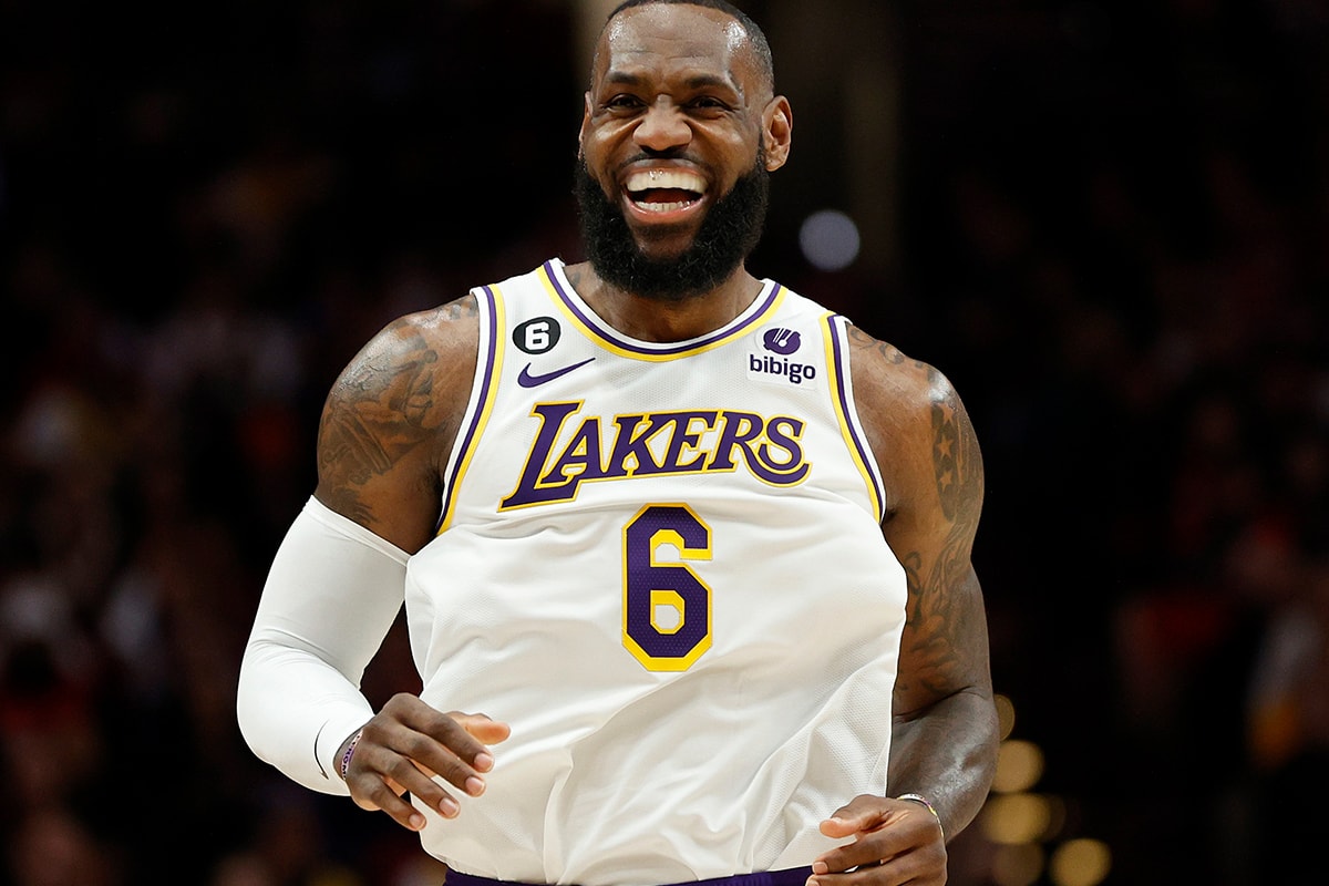 LeBron James Reveals Future NBA Plans To Play "At Least a Few More Years" los angeles lakers basketball bronny anthony davis kareem abdul jabbar all time scoring title goat tiffany co x nike