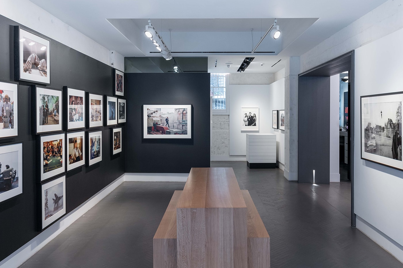 Leica D-Lux 7 007 Edition James Bond Exhibition