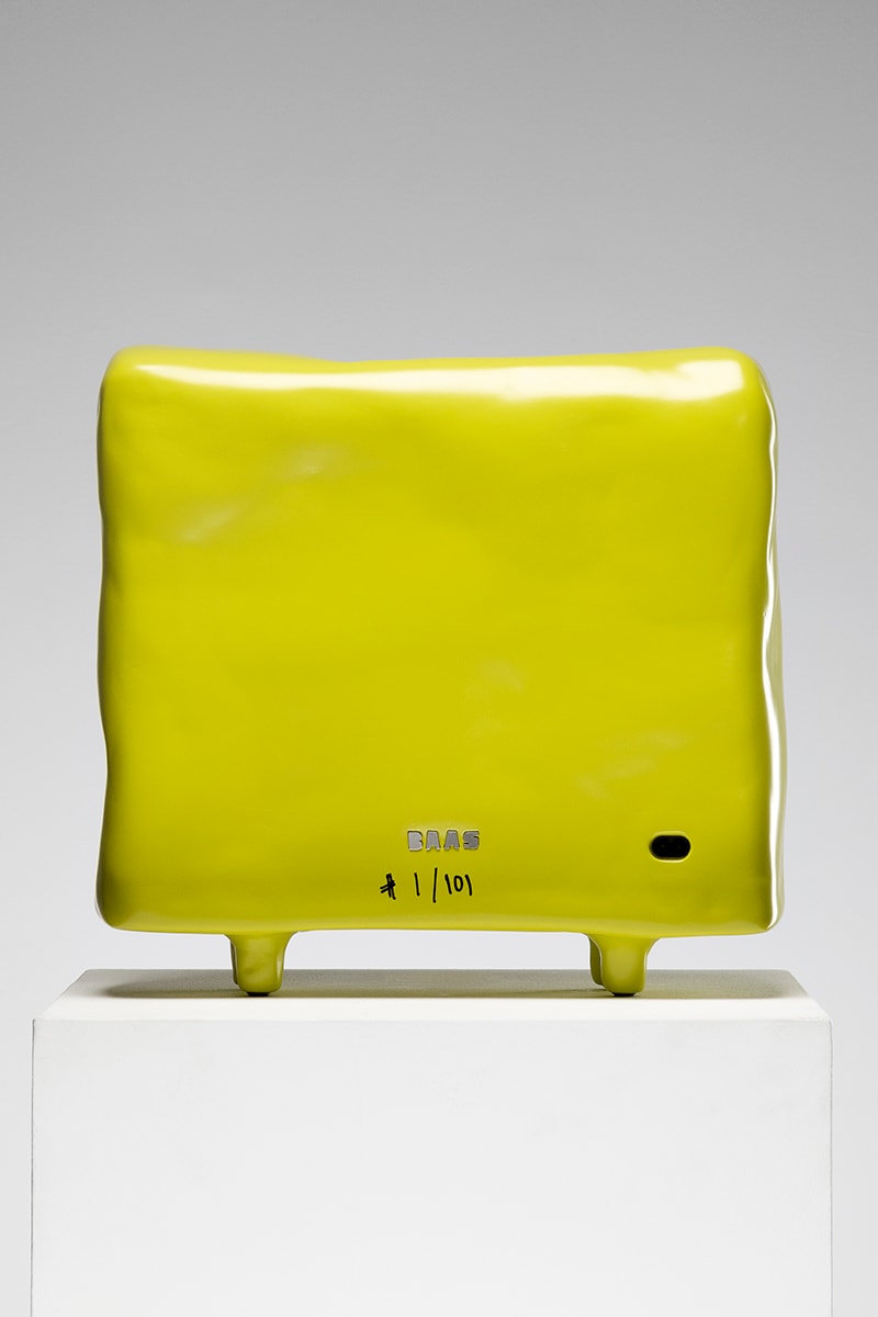 Maarten Baas Debuts Cartoonish Clay Clocks