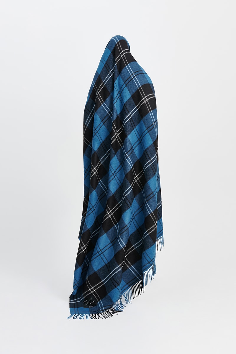 Magniberg's "Queen" Blankets Pay Homeage to Rebels and Royals
