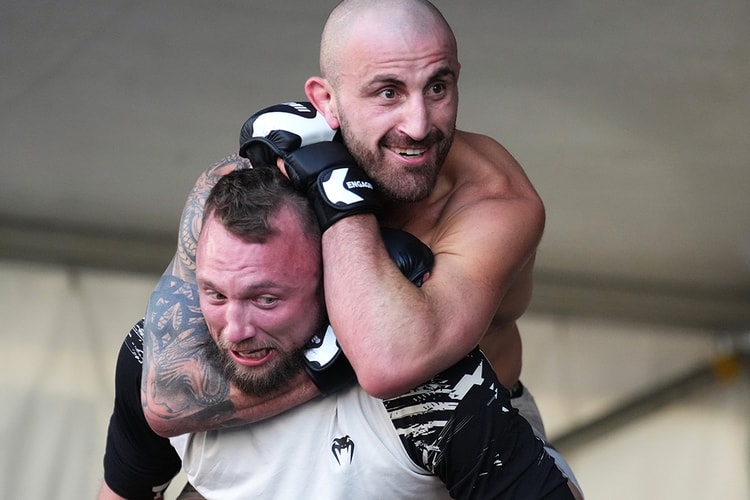 Watch Mark Zuckerberg and UFC Champ Alex Volkanovski Spar in the Metaverse