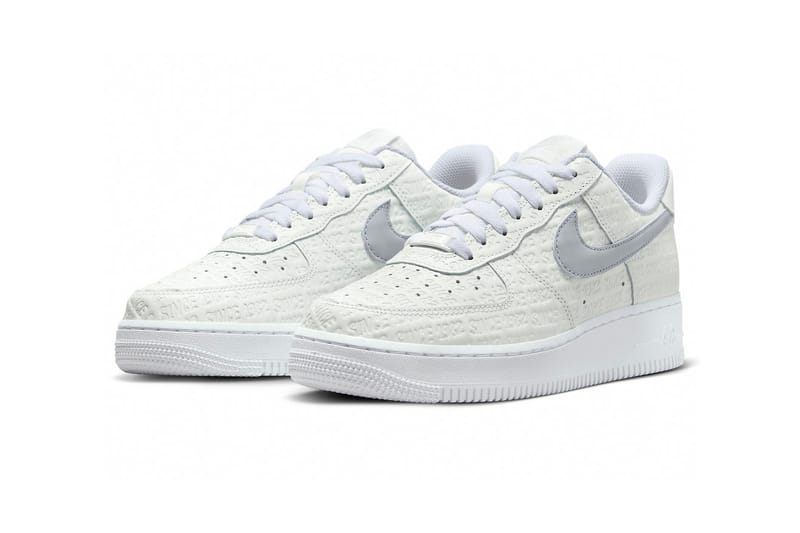 nike air force 1 trainers in white snakeskin trim
