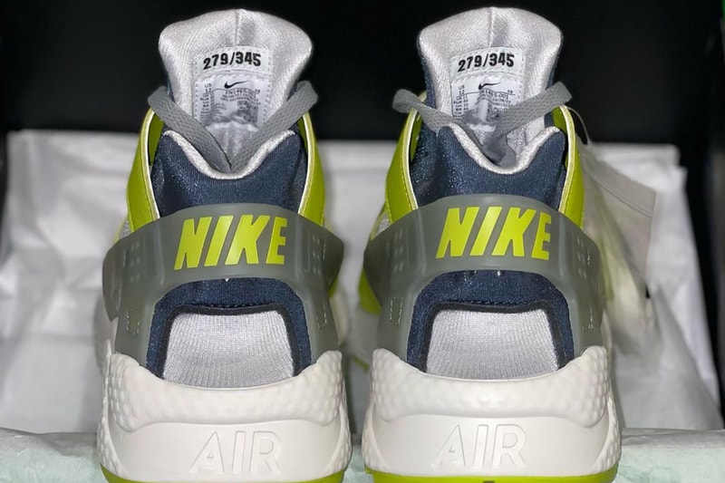 nike air huarache oregon ducks FN1485 001 release date info store list buying guide photos price 