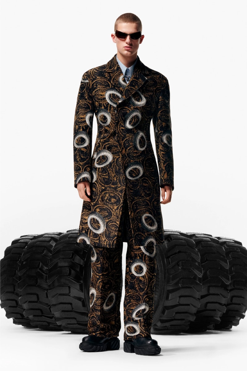 Off-White™ Pre-Fall 2023 is Sleek and Refined ib kamara milan fashion week menswear suits black lunar shipping monochrome wardrobe virgil abloh legacy tailoring