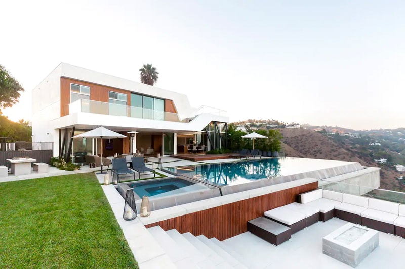 You Can Now Spend a Night Making Pottery With Seth Rogen on Airbnb $42 usd houseplant record weed stoner life los angeles california ceramics