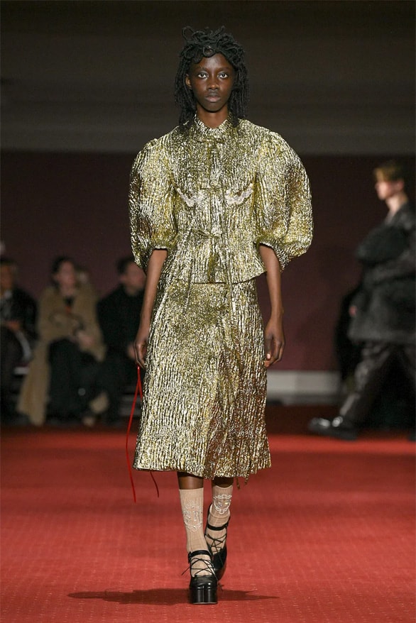 Simone Rocha Fall Winter 2023 London Fashion Week lfw fw23 womenswear menswear runway show
