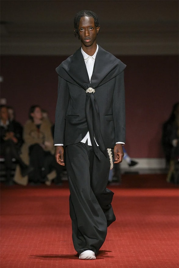 Simone Rocha Fall Winter 2023 London Fashion Week lfw fw23 womenswear menswear runway show