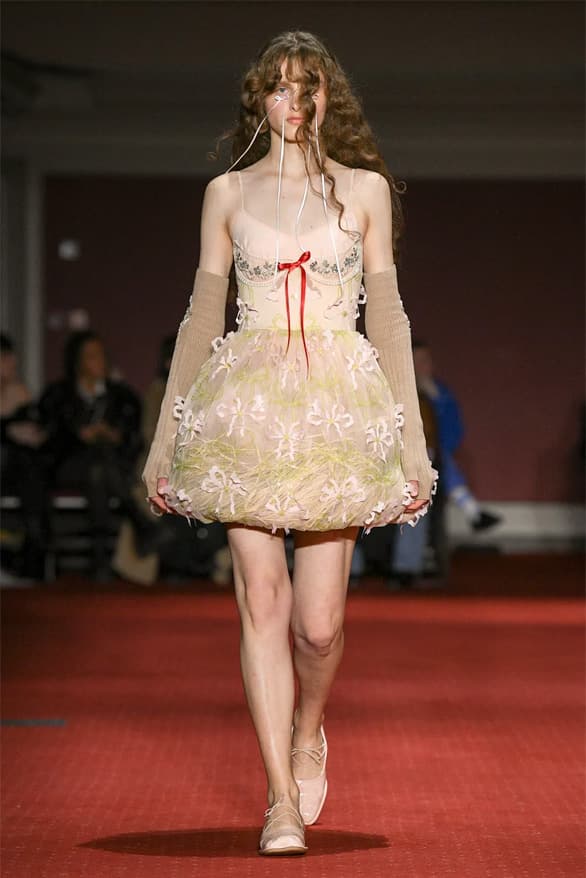 Simone Rocha Fall Winter 2023 London Fashion Week lfw fw23 womenswear menswear runway show