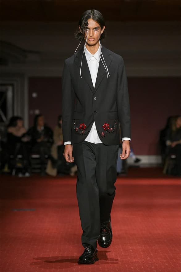 Simone Rocha Fall Winter 2023 London Fashion Week lfw fw23 womenswear menswear runway show