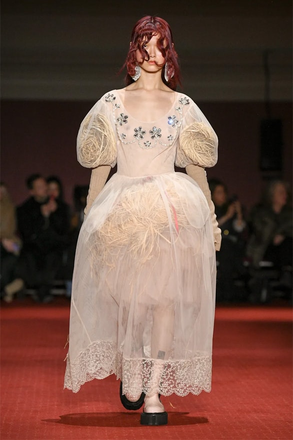 Simone Rocha Fall Winter 2023 London Fashion Week lfw fw23 womenswear menswear runway show