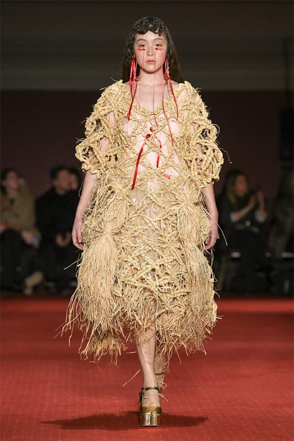 Simone Rocha Fall Winter 2023 London Fashion Week lfw fw23 womenswear menswear runway show