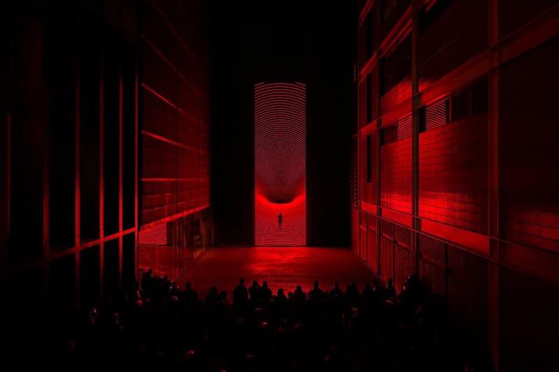 SpY MONOLITH Installation Explores Our Relationship With Screens mobile red barcelona llum bcn festival stanley kubrick 2001 a space odyssey