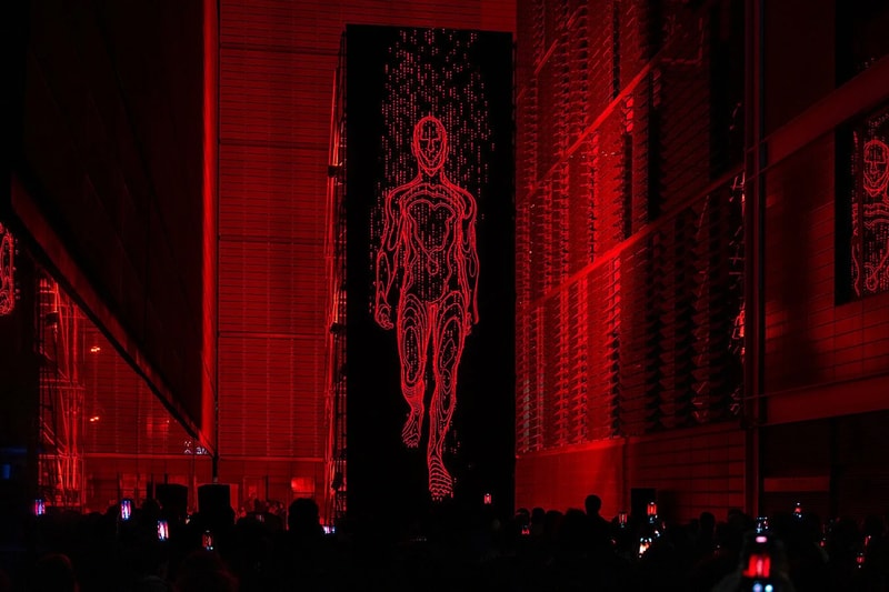 SpY MONOLITH Installation Explores Our Relationship With Screens mobile red barcelona llum bcn festival stanley kubrick 2001 a space odyssey  