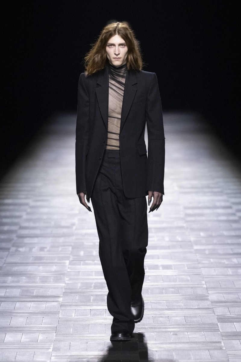Ann Demeulemeester Fall Winter 2023 Paris Fashion Week fw23 pfw Ludovic de Saint Sernin debut collection runway show womenswear creative director menswear