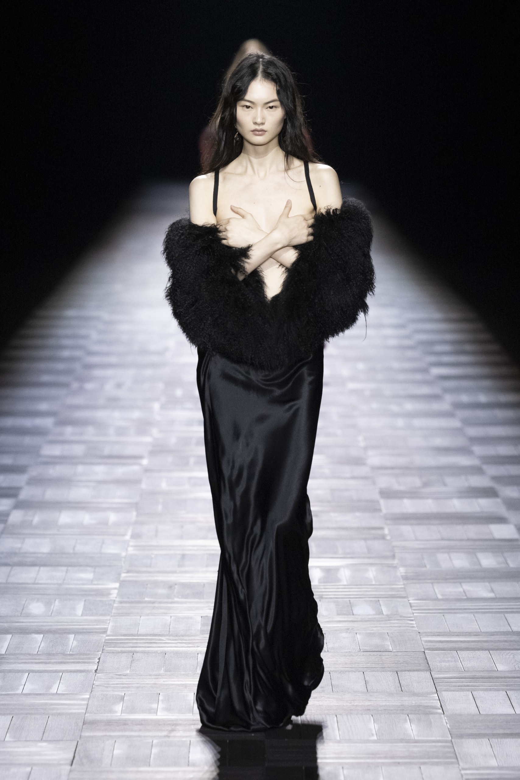 Ann Demeulemeester Fall Winter 2023 Paris Fashion Week fw23 pfw Ludovic de Saint Sernin debut collection runway show womenswear creative director menswear