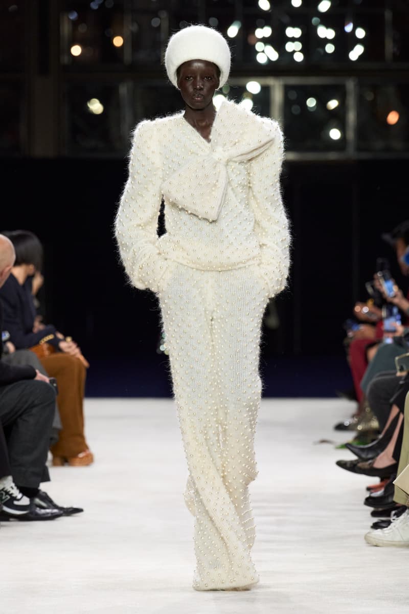 Balmain Fall Winter 2023 Paris Fashion Week pfw fw23 collection runway show womenswear Olivier Rousteing