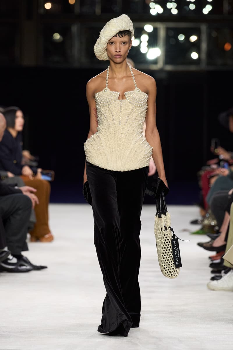 Balmain Fall Winter 2023 Paris Fashion Week pfw fw23 collection runway show womenswear Olivier Rousteing