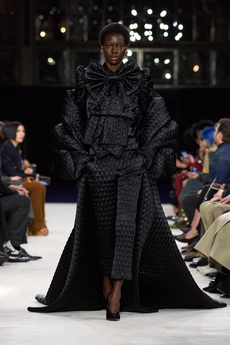 Balmain Fall Winter 2023 Paris Fashion Week pfw fw23 collection runway show womenswear Olivier Rousteing