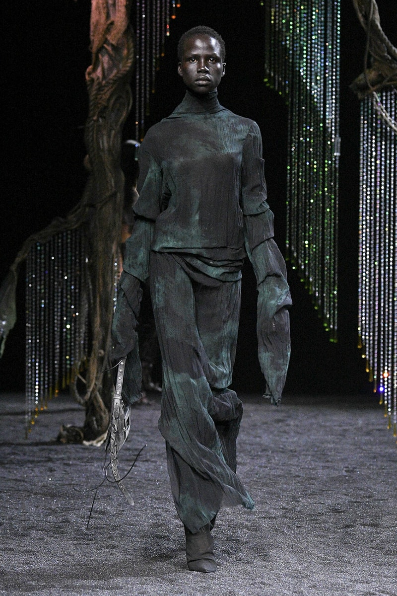 Acne Studios FW23 Is Rooted in Futuristic Mysticism paris fashion week runway paris fashion week pfw