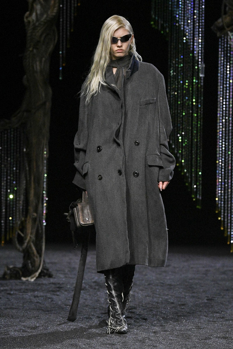 Acne Studios FW23 Is Rooted in Futuristic Mysticism paris fashion week runway paris fashion week pfw