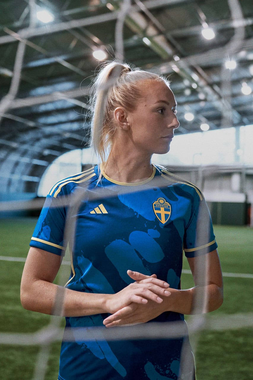 sweden football shirt women