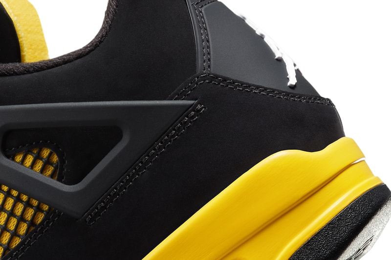 Air Jordan 4 Thunder DH6927-017 Release Date info store list buying guide photos price 2006 2012 re-release reissue restock