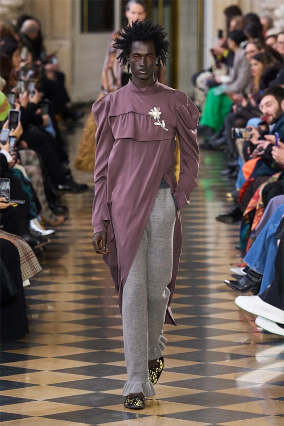 Andreas Kronthaler for Vivienne Westwood Fall Winter 2023 collection menswear womenswear tribute Paris fashion week runway show