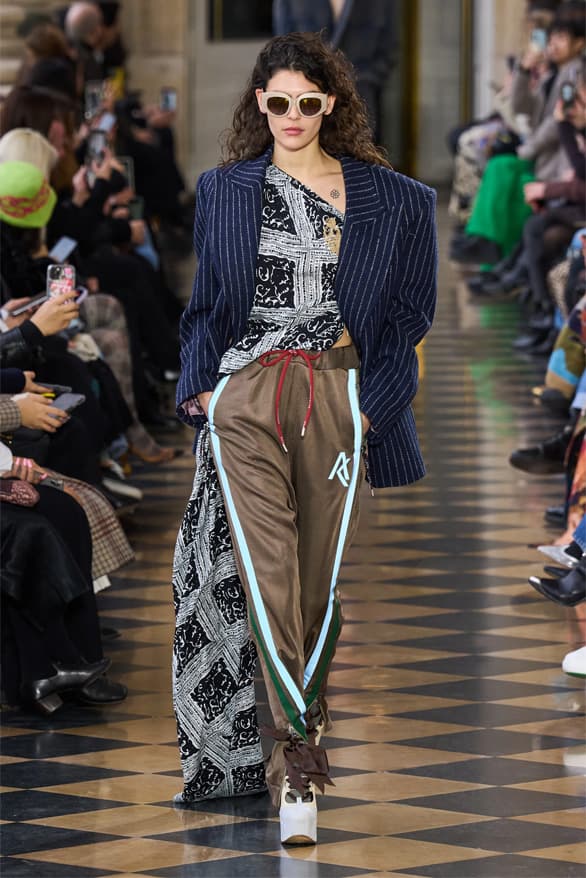 Andreas Kronthaler for Vivienne Westwood Fall Winter 2023 collection menswear womenswear tribute Paris fashion week runway show