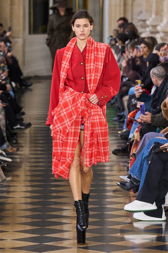 Andreas Kronthaler for Vivienne Westwood Fall Winter 2023 collection menswear womenswear tribute Paris fashion week runway show