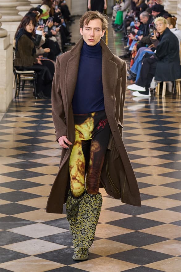 Andreas Kronthaler for Vivienne Westwood Fall Winter 2023 collection menswear womenswear tribute Paris fashion week runway show