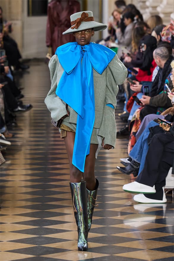 Andreas Kronthaler for Vivienne Westwood Fall Winter 2023 collection menswear womenswear tribute Paris fashion week runway show