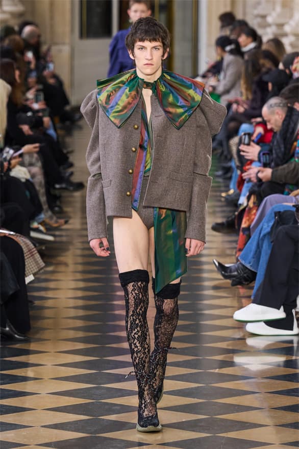 Andreas Kronthaler for Vivienne Westwood Fall Winter 2023 collection menswear womenswear tribute Paris fashion week runway show