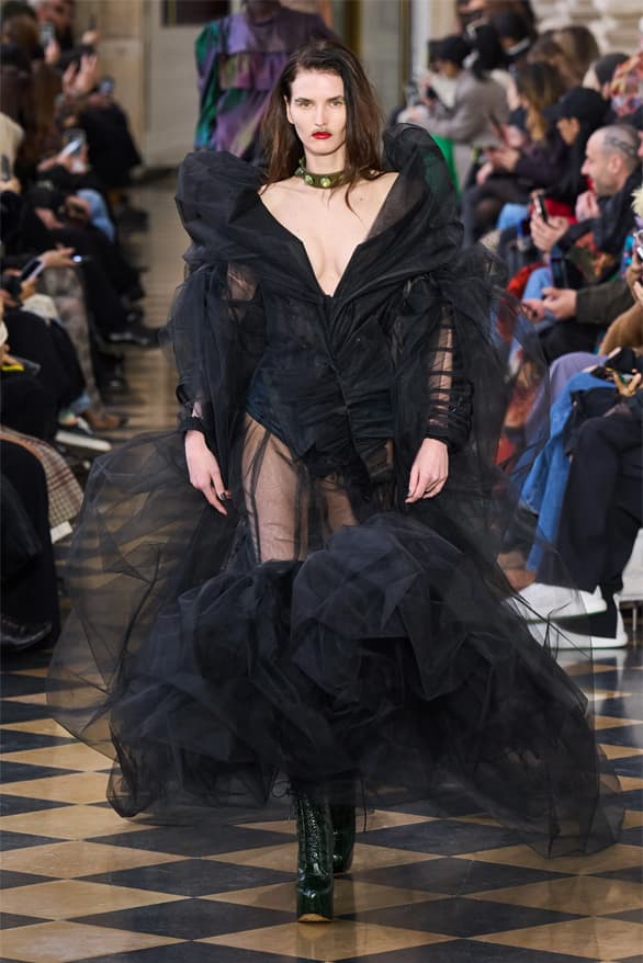 Andreas Kronthaler for Vivienne Westwood Fall Winter 2023 collection menswear womenswear tribute Paris fashion week runway show