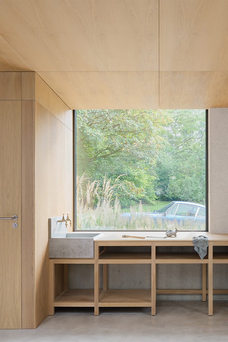 Bindloss Dawes Creates Elegant Timber Garage to House Classic Car Collection