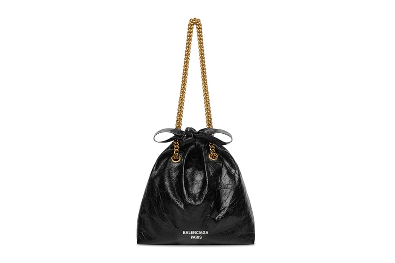 Women's Crush Large Chain Bag in Black