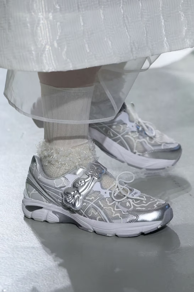 Cecilie Bahnsen x ASICS Fall Winter 2023 FW23 Collaboration GT-2160 Women's Road Running Sneaker Custom Floral Embellishment PFW Paris Fashion Week Runways