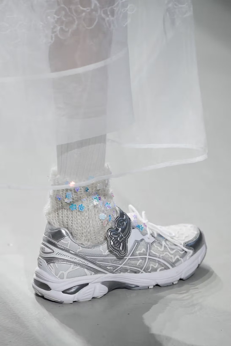 Cecilie Bahnsen x ASICS Fall Winter 2023 FW23 Collaboration GT-2160 Women's Road Running Sneaker Custom Floral Embellishment PFW Paris Fashion Week Runways