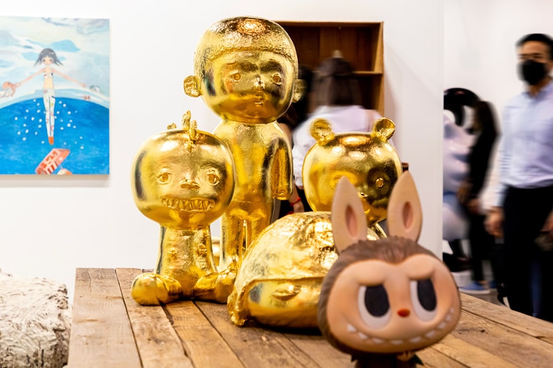 Closer Look at the Galleries Exhibited During Art Basel Hong Kong 2023 Kaikaikiki - 1B07 Hauser & Wirth - 1B15 Hakgojae - 1B16 Mizuma - 1B31 David Zwirner - 1C15 Victoria Miro - 1C21 STPI - 1D02 Pearl Lam - 1D07 Perrotin - 1D13 Pace Gallery -1D14 Yavuz - 1D18 Richard Koh - 1D25 Tang Contemporary Art - 3C16 NANZUKA - 3D14 Union Pacific London - 3D22 Tang Contemporary Art - 3C16 Additional booths to highlight: De Sarthe Wang Jia Jia 1B09 Soka art Hashizume Yuya  1b10 Gajah 1b12 Gagosian 1C15 Gladstone gallery 1D09 Steohen friedman gallery -David Shrigley 3C12 Almine Rech gallery - Kenny Scharf / Roby DWI Antono 3D13 Alice Wang 3D19