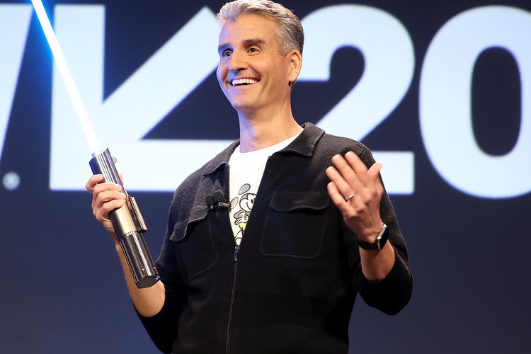 Disney Shows Off Its Retractable 'Star Wars' Lightsaber