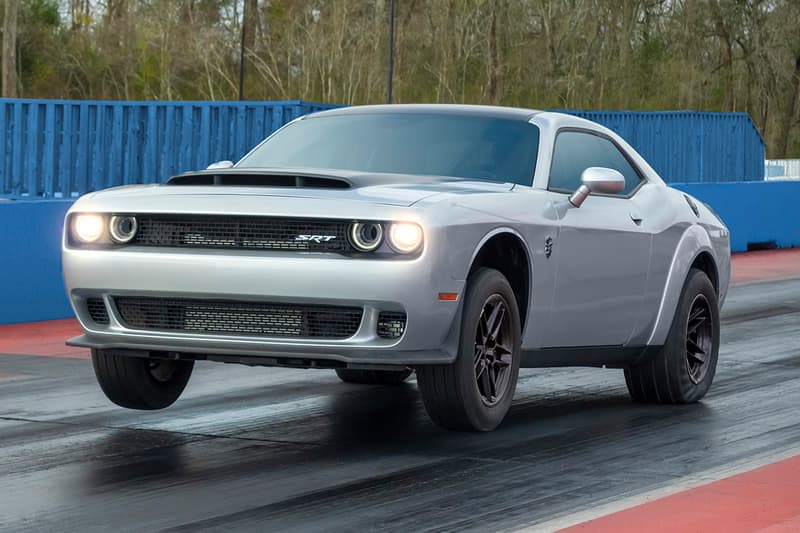 Dodge Challenger SRT Demon 170 Most Powerful Muscle Car 1,025 HP 945 Ib.-ft. torque E85 Drag Car Racer American US First Look Price Performance Sped