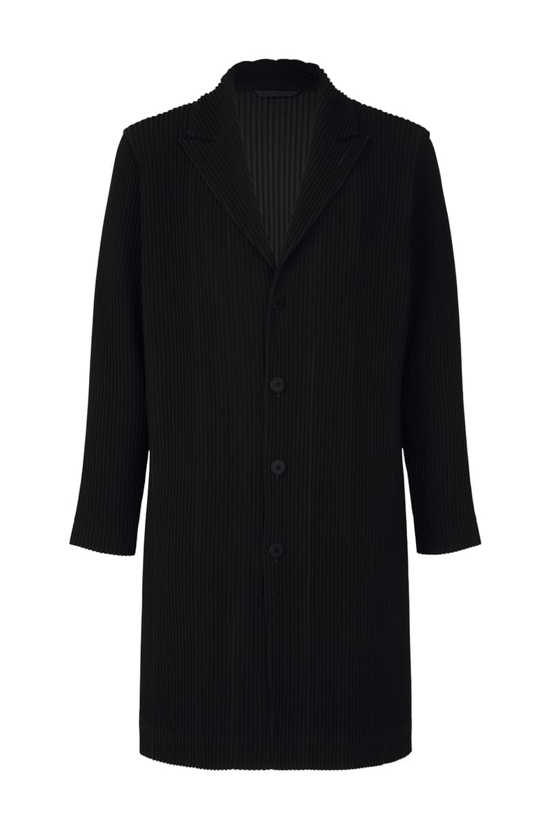 HOMME PLISSÉ ISSEY MIYAKE TUXEDO PLEATS Spring Summer 2023 SS23 Runway Collection Formalwear Suit Tailoring